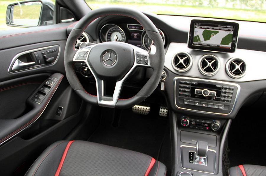  Mercedes-Benz CLA45 AMG 2014 года  (фото 61 из 110)